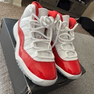 Kid retro Jordan 11s